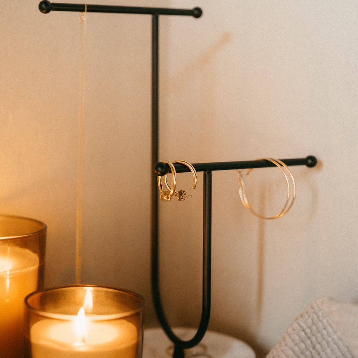 Joyero moderno de baño negro de mármol
