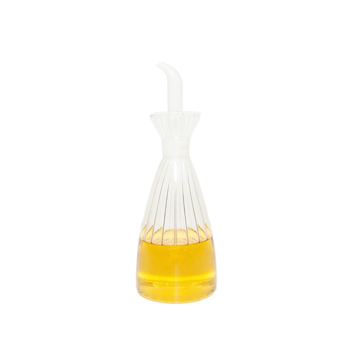 Aceitera de vidrio transparente acanalado con vertedor curvo.
