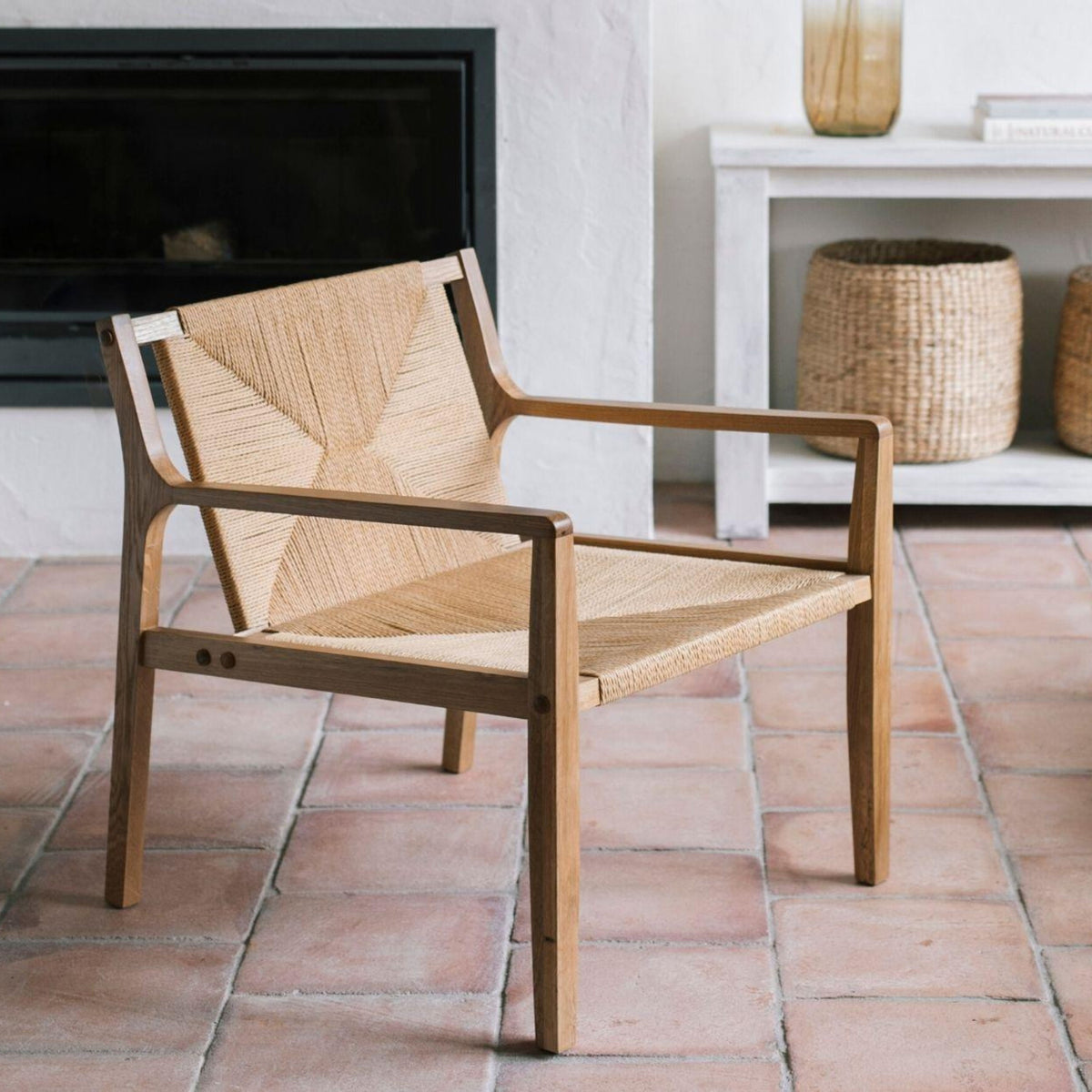 Sillón de comedor nórdico de madera